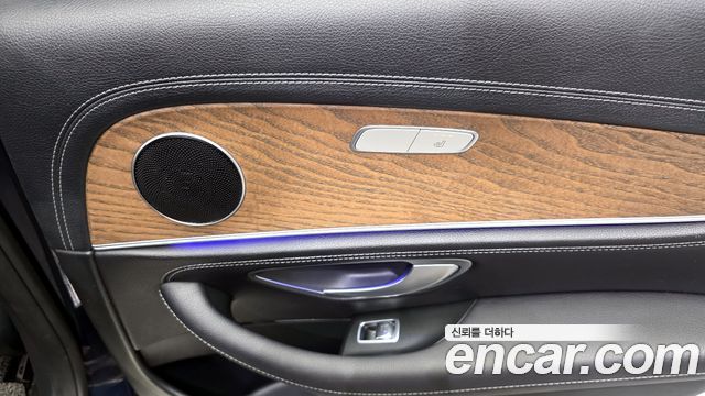 Mercedes-Benz E-Class W213 E220d 4MATIC Exclusive