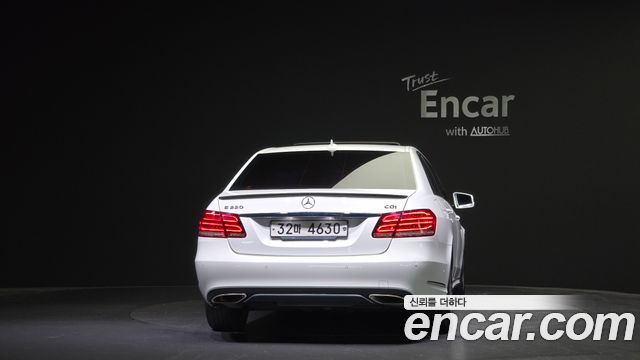 Mercedes-Benz E-Class E220 CDI Avantgarde