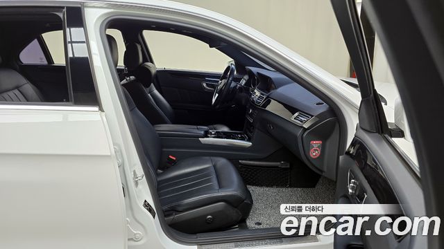 Mercedes-Benz E-Class E220 CDI Avantgarde