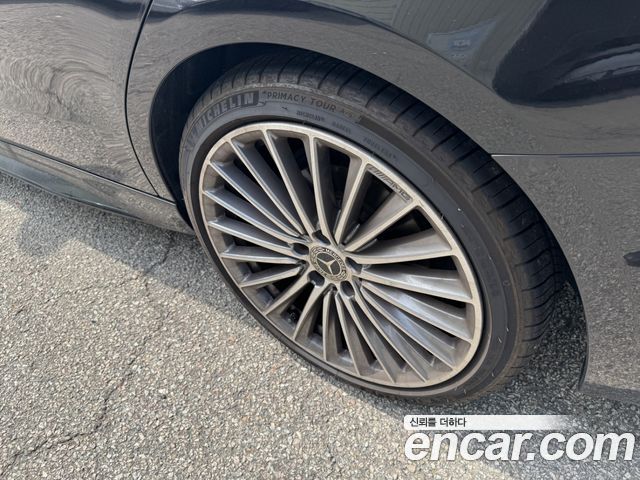 Mercedes-Benz C-Class C300 4MATIC AMG Line