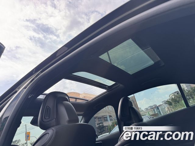 Mercedes-Benz C-Class C300 4MATIC AMG Line