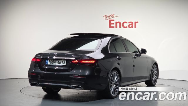 Mercedes-Benz E-Class E350 4MATIC AMG Line Edition