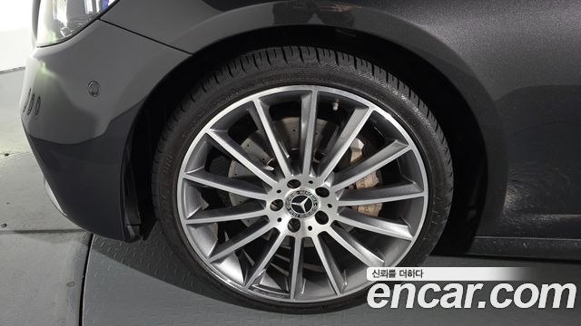 Mercedes-Benz E-Class E350 4MATIC AMG Line Edition