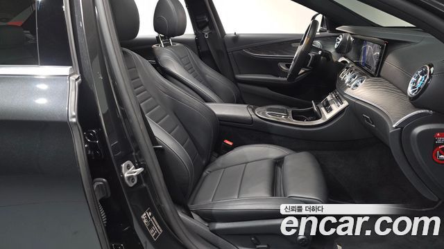 Mercedes-Benz E-Class E350 4MATIC AMG Line Edition