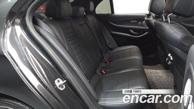 Mercedes-Benz E-Class E350 4MATIC AMG Line Edition