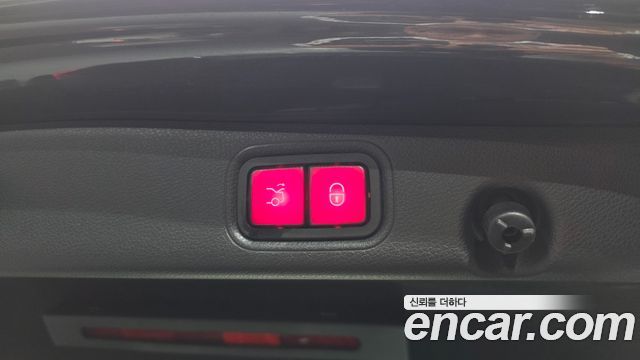 Mercedes-Benz E-Class E350 4MATIC AMG Line Edition
