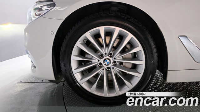 BMW 5-Series 530i Luxury Plus