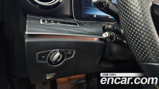 Mercedes-Benz E-Class E300 4MATIC AV Intelligent Drive