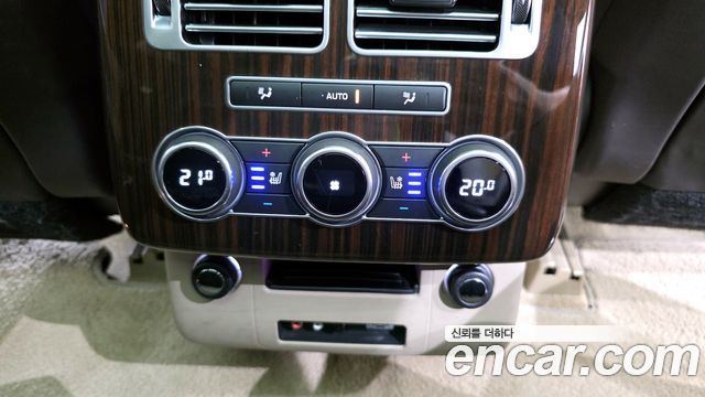 Land Rover Range Rover 4.4 SDV8 Vogue SE DIESEL
