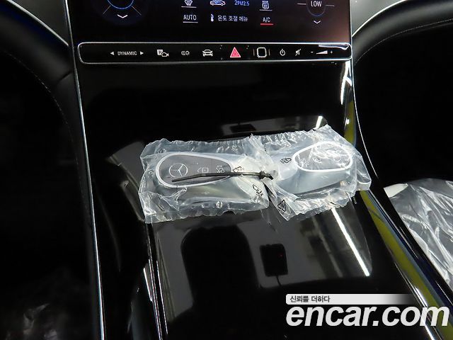 Mercedes-Benz EQE EQE350+