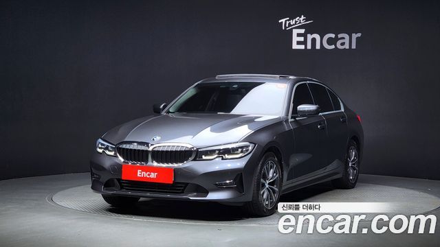 BMW 3-Series 320i