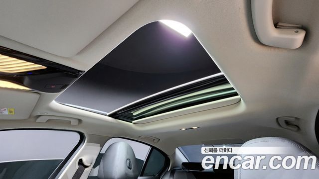 BMW 3-Series 320i