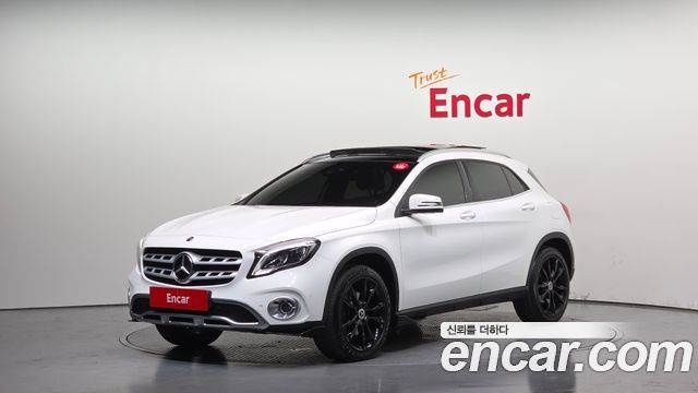 Mercedes-Benz GLA-Class GLA250 4MATIC