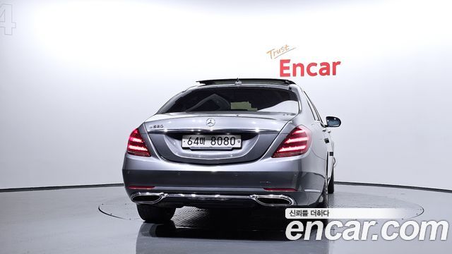 Mercedes-Benz S-Class S560L