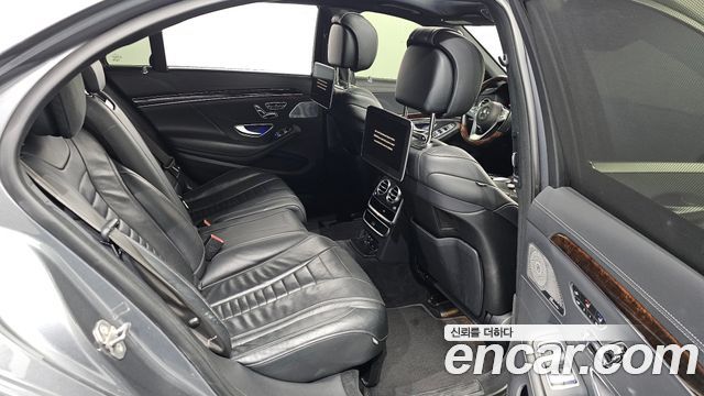 Mercedes-Benz S-Class S560L