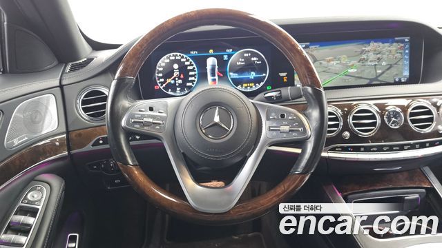 Mercedes-Benz S-Class S560L