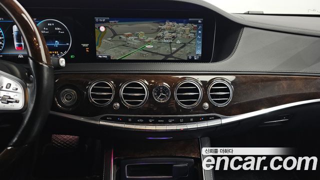 Mercedes-Benz S-Class S560L