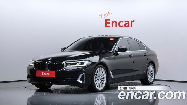 BMW 5-Series 530i xDrive Luxury
