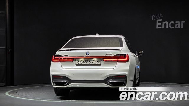 BMW 7-Series 740Li xDrive M Sport Package