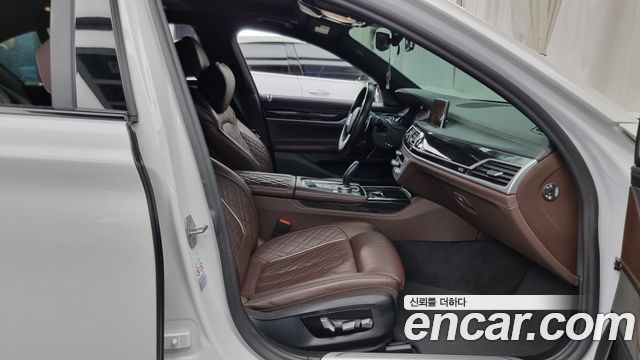 BMW 7-Series 740Li xDrive M Sport Package