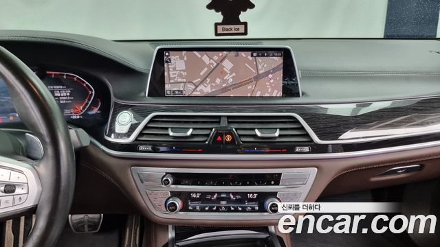 BMW 7-Series 740Li xDrive M Sport Package
