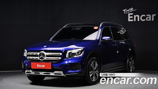 Mercedes-Benz GLB-Class GLB220