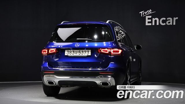 Mercedes-Benz GLB-Class GLB220