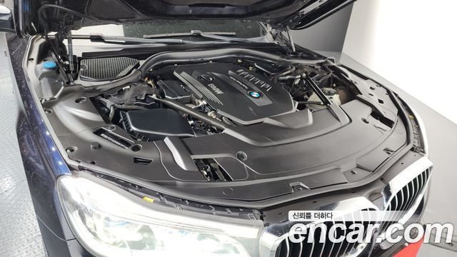 BMW 7-Series 740d xDrive M Sport