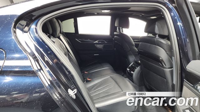 BMW 7-Series 740d xDrive M Sport