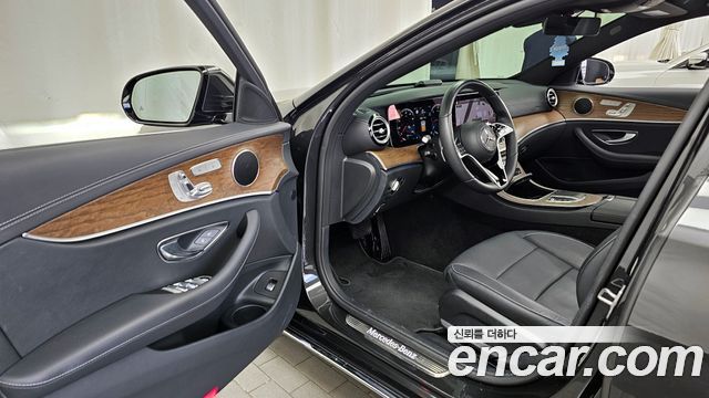 Mercedes-Benz E-Class E220d 4MATIC Exclusive