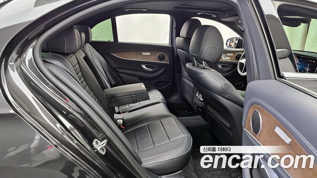 Mercedes-Benz E-Class E220d 4MATIC Exclusive