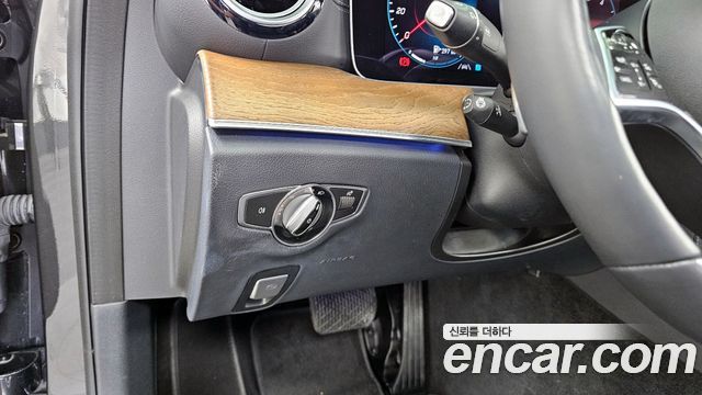 Mercedes-Benz E-Class E220d 4MATIC Exclusive