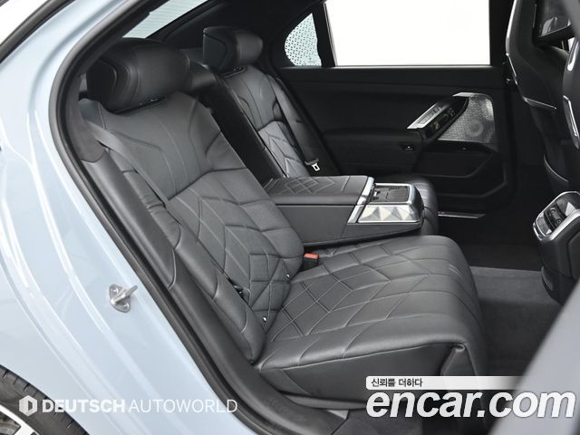 BMW 7-Series 750e xDrive M Sport