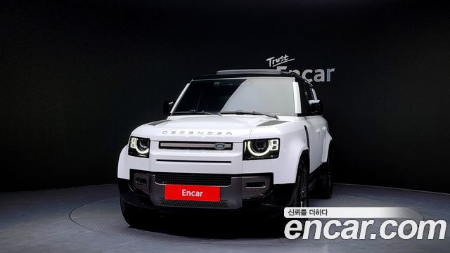 Land Rover Defender 130 D300 X-Dynamic HSE