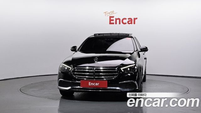Mercedes-Benz E-Class E300e 4MATIC Exclusive