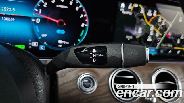 Mercedes-Benz E-Class E300e 4MATIC Exclusive