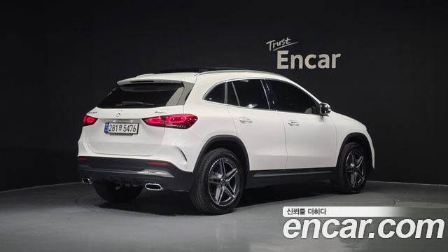 Mercedes-Benz GLA-Class GLA250 4MATIC