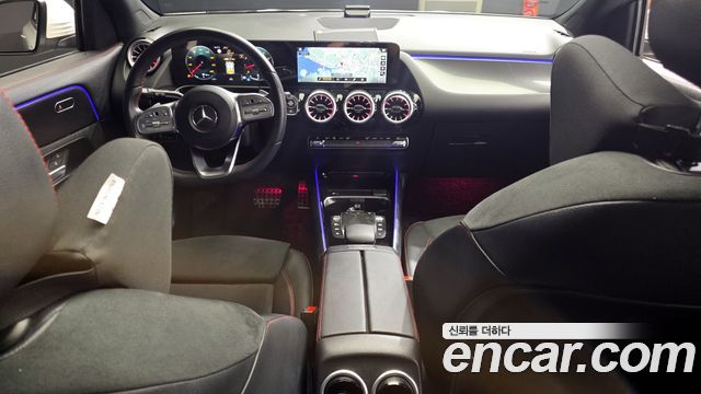 Mercedes-Benz GLA-Class GLA250 4MATIC