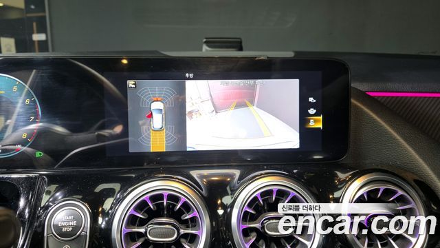 Mercedes-Benz GLA-Class GLA250 4MATIC