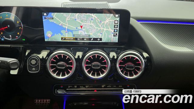 Mercedes-Benz GLA-Class GLA250 4MATIC