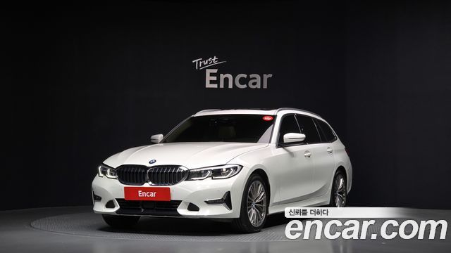 BMW 3-Series 320i Touring Luxury