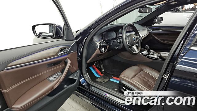 BMW 5-Series 530i M Sport Package Plus