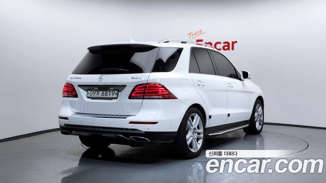 Mercedes-Benz GLE-Class GLE350 d 4MATIC