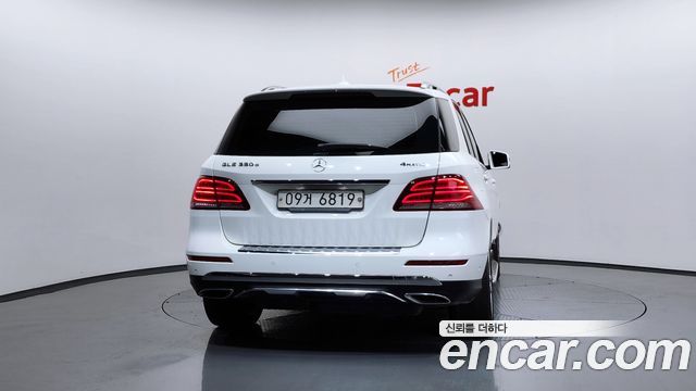 Mercedes-Benz GLE-Class GLE350 d 4MATIC