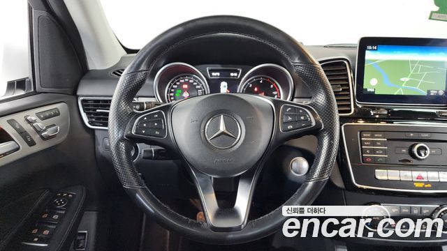 Mercedes-Benz GLE-Class GLE350 d 4MATIC