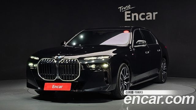 BMW 7-Series 740i xDrive M Sport