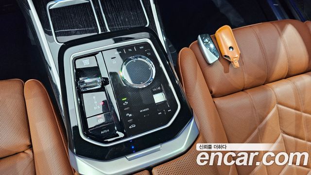 BMW 7-Series 740i xDrive M Sport