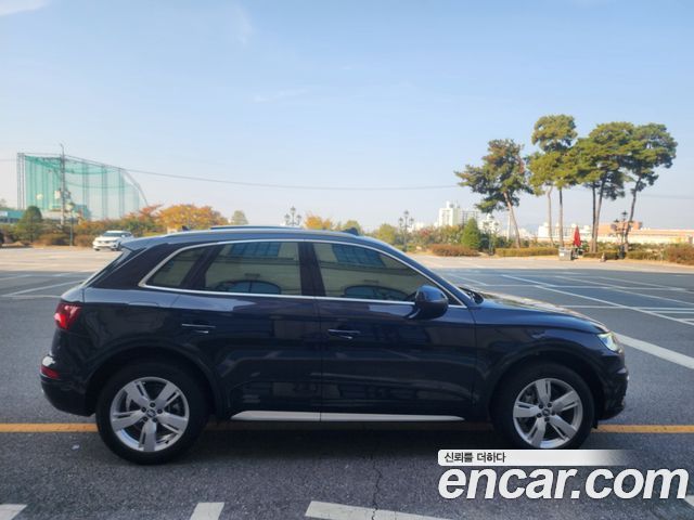 Audi Q5 45 TFSI Quattro Premium