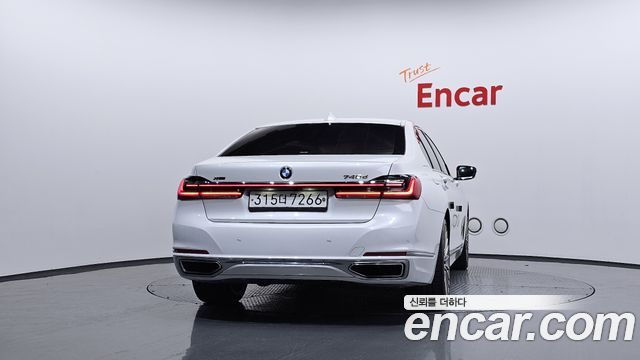 BMW 7-Series 740d xDrive Design Pure Excellence