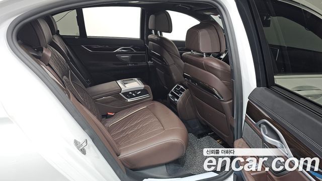 BMW 7-Series 740d xDrive Design Pure Excellence